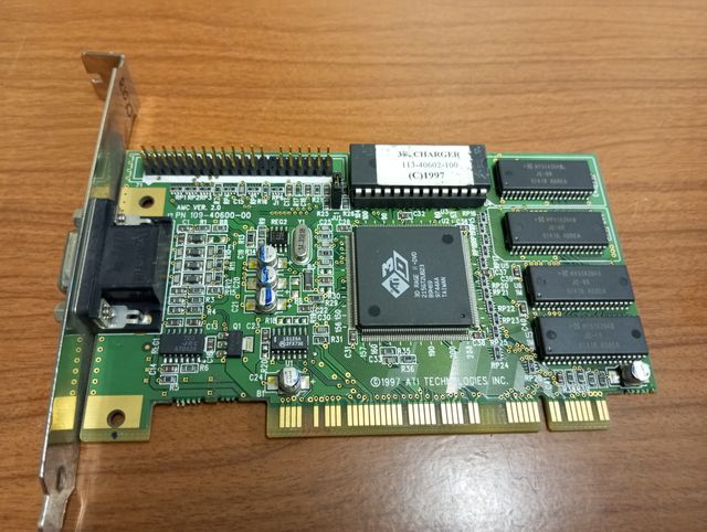 Tarjeta gráfica ATI Rage II +DVD 2MB PCI