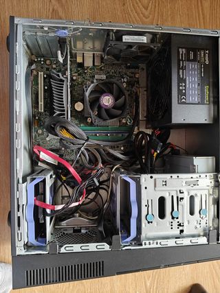 Ordenador ”gaming” lenovo rx580