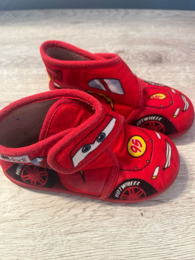 Zapatillas niño numero 25  cars