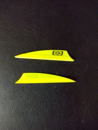 100 Plumas flecha tiro con arco Easton flight 200 