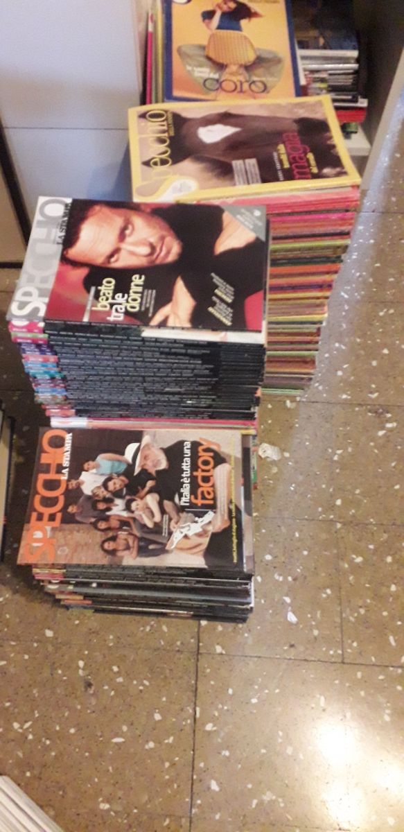 Specchio. 300 numeri