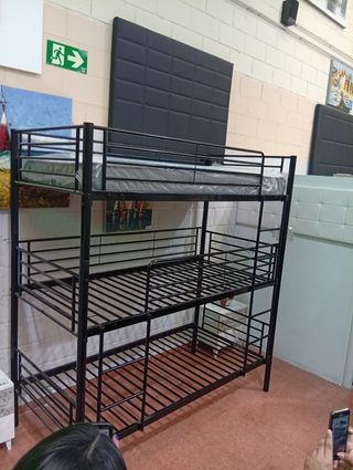 Litera triple metálica negra