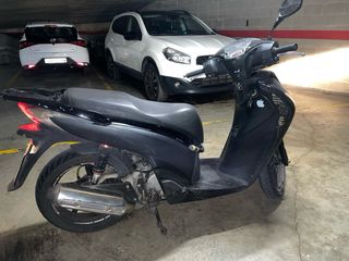 Honda SH125 - Moto Scooter