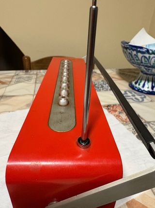 Radio INTER antigua roja. ÚNICA!!! Vintage. Retro.