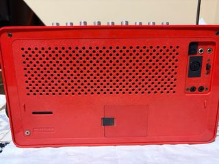 Radio INTER antigua roja. ÚNICA!!! Vintage. Retro.
