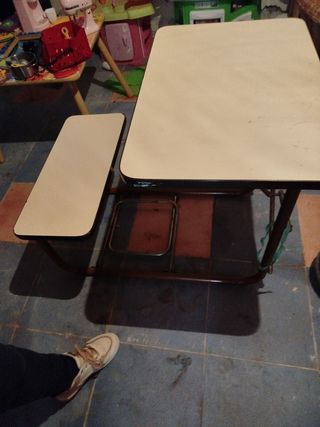 Mesa infantil plegable