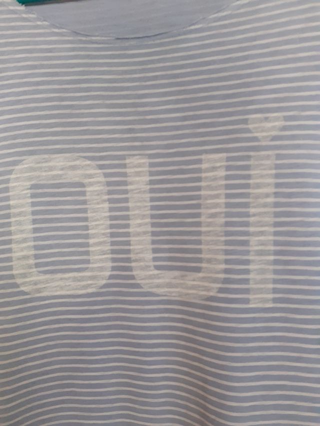 Camiseta OUI