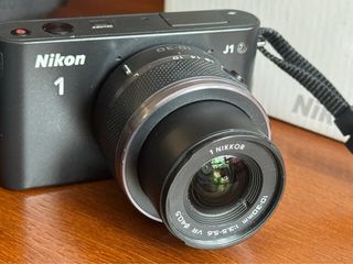 Nikon 1 J1 - Cámara sin espejo