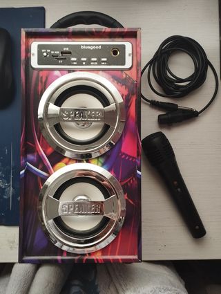 Altavoz Bluetooth Bluegood con Micrófono 