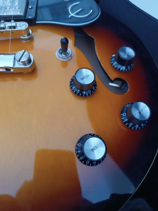 Guitarra Epiphone ES-339 + Estuche rígido