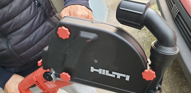 Sega elettrica Hilti DC230 EX