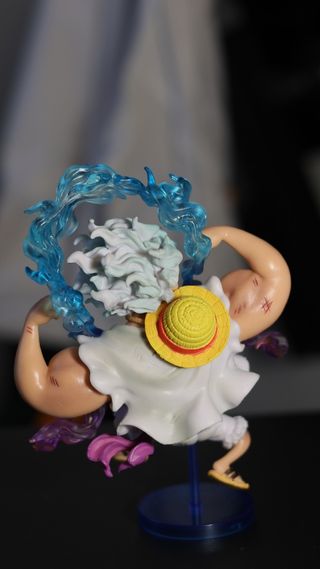 Figura pequeña Luffy Gear 5 One piece
