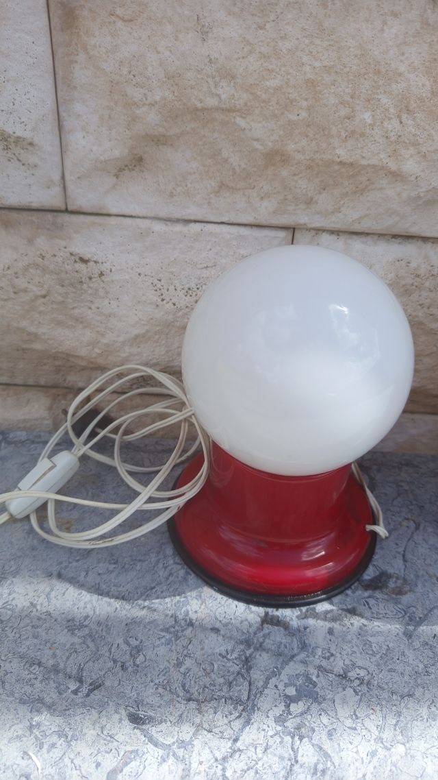 Lote Lámpara antigua/ Molinillo café rojo ELMA:50€