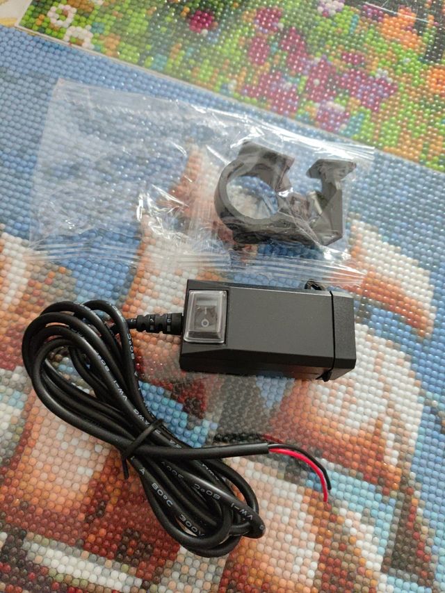 Cargador usb moto.
