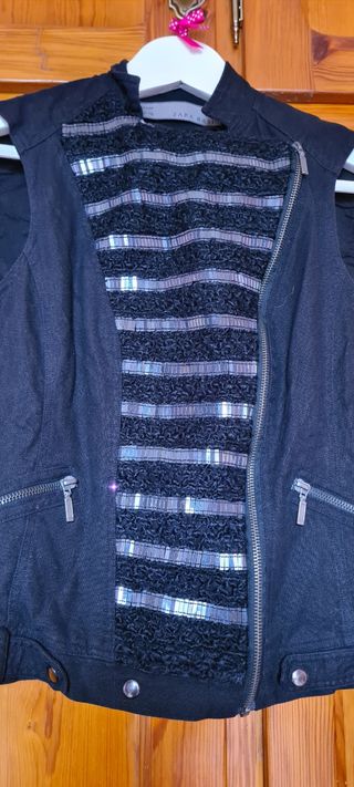 Chaleco Zara de loneta con brillos