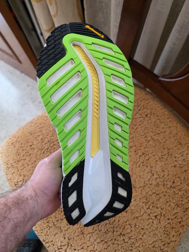 Adidas ADISTAR CS M n43 en muy buen estado