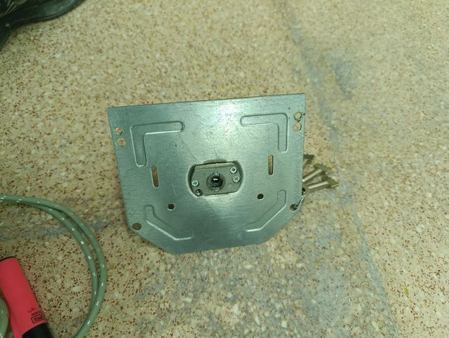 Bombillo T1 cromado + 4 llaves