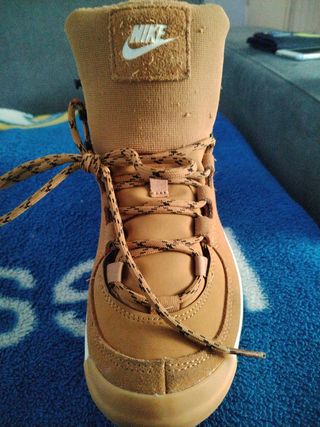 Botas Nike Marrón montaña