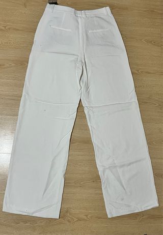 Pantalón de traje blanco de Massimo Dutti