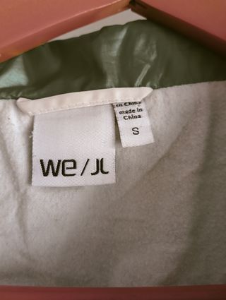 Cazadora WE/JL verde y blanca