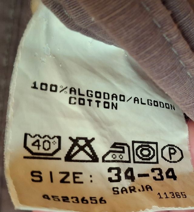 Pantalones chinos de hombre marrones marca Lee