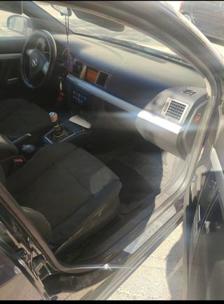Opel Vectra 2004
