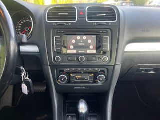 Volkswagen Golf Variant VI 2.0 TDI DSG Highline 14