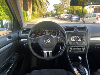 Volkswagen Golf Variant VI 2.0 TDI DSG Highline 14