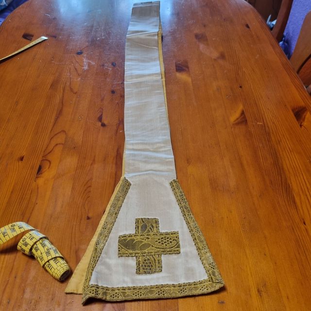 Lote litúrgico religioso antigo