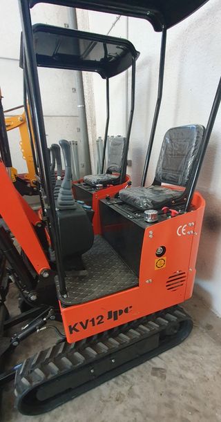 MINI EXCAVADORA JPC KV12