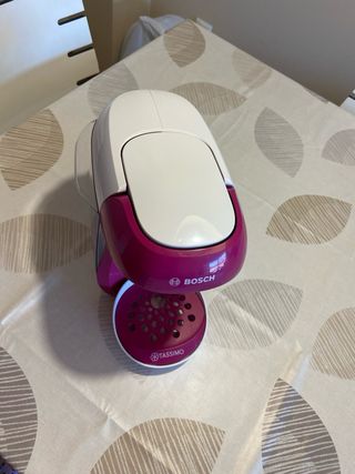 Cafetera Tassimo Bosch rosa