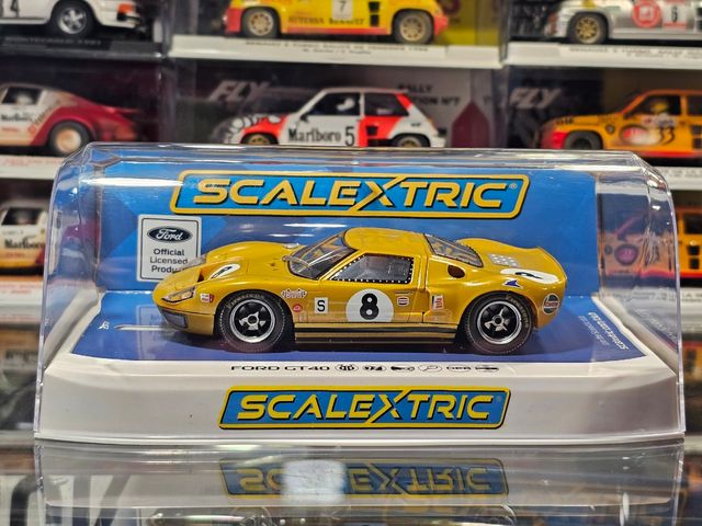 Scalextric UK C4495 Ford GT40