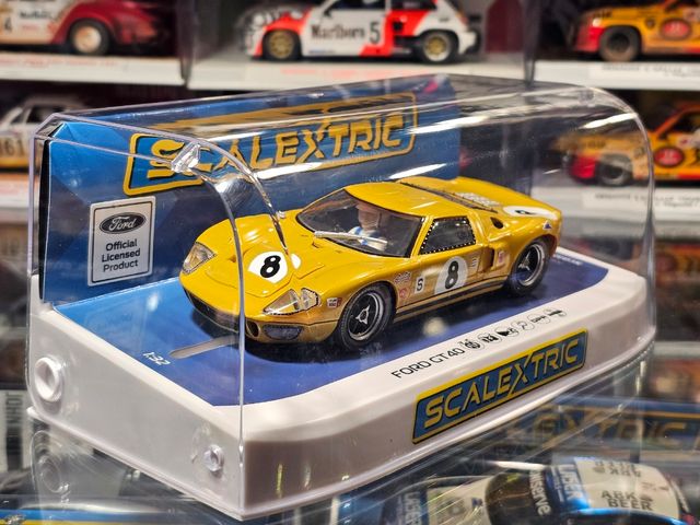 Scalextric UK C4495 Ford GT40