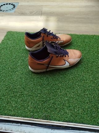 Botas fútbol Nike Jr. Mercurial