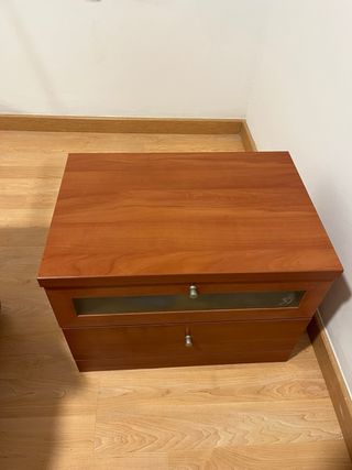 mesitas de noche marrones