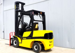 CARRETILLA DIESEL ELEVADORA 3.500KG SEMINUEVA