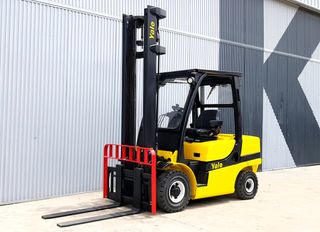 CARRETILLA DIESEL ELEVADORA 3.500KG SEMINUEVA