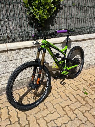 YT Capra CF Pro Talla M 2018 - 27,5”