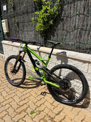 YT Capra CF Pro Talla M 2018 - 27,5”