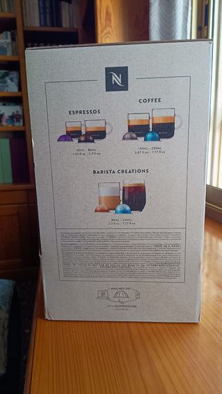 Cafetera Nespresso Vertuo Plus mod. DeLonghi negra