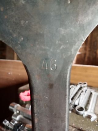 Llave fija 46"