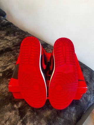 Nike Air Jordan 1 High OG Satin Bred (NUEVAS)