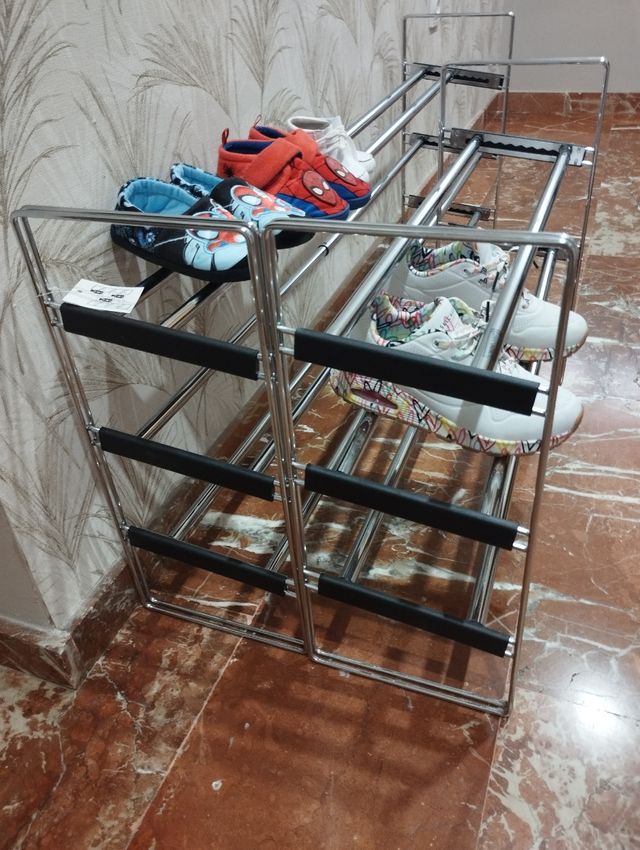 Zapatero Abatible y Apilable