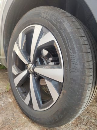 Neumático Goodyear EfficientGrip 205/55 R17 91V