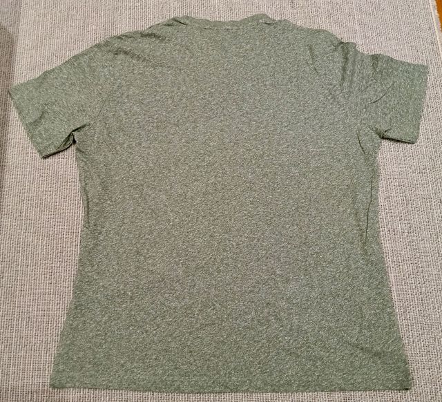 Camiseta Mango hombre, talla XXL.