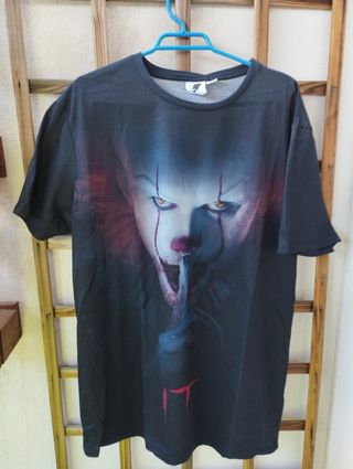 Camiseta IT XL nueva