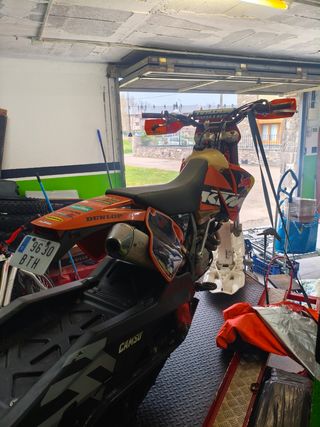 Moto de nieve KTM 525