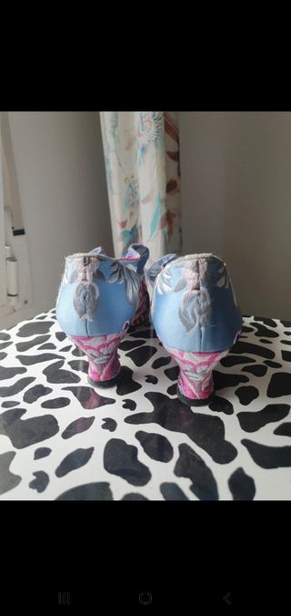 Zapatos de fallera azules