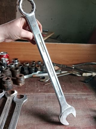 Llave combinada Facom 33"