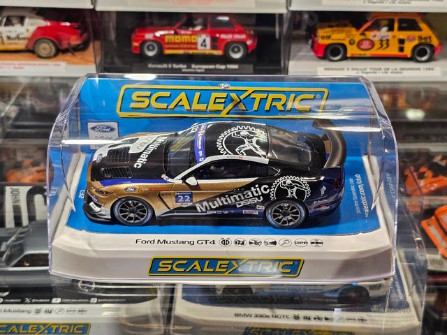 Scalextric UK C4403 Ford Mustang GT4